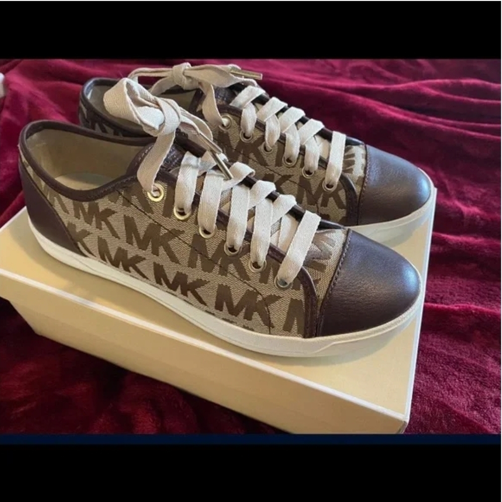 Michael Kors Brown MK Monogram Low-Top Sneakers Women's Size 8